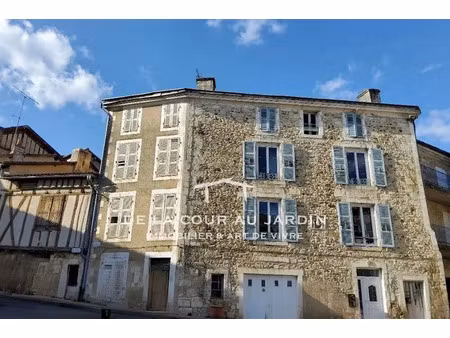 vente maison 12 pièces 287 m² à nontron (24300)  249 000 €