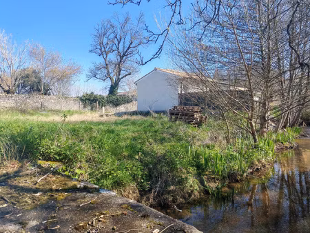 terrain viabilisé libre de constructeur à saint laurent du m