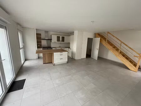 vente maison 4 pièces 85 m² angoulins (17690)