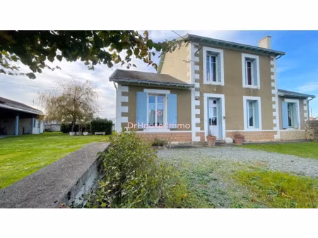 vente maison 7 pièces 156.52 m² à la crèche (79260)  269 000 €