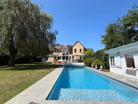 maison d'architecte 6 pièces180 m2   piscine