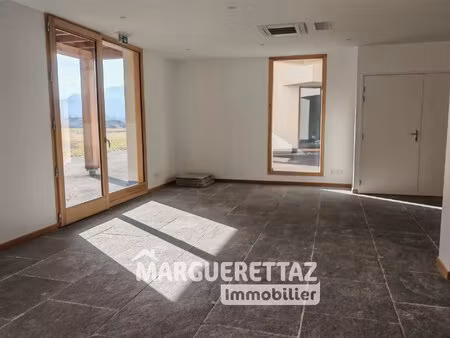 local commercial à vendre à taninges