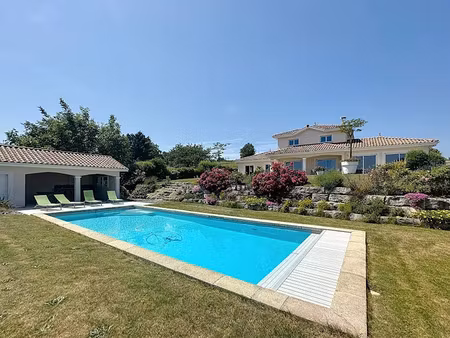 vente maison 6 pièces 230 m² à chèzeneuve (38300)  799 000 €
