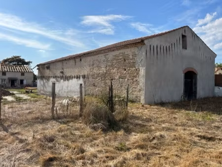 champeyroux grange de 200 m2 sur terrain de 520 m2
