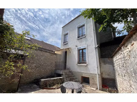 maison château-landon m² t-3 à vendre  124 000 €