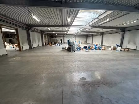 bâtiment industriel à louer - prix all-in(!) taxes + charges