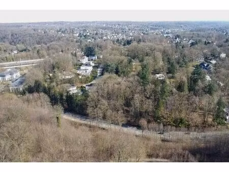 terrain à bâtir situé juste en face de la forêt de soignes