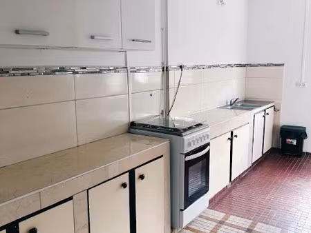 location meublée maison 5 pièces 120 m² à la trinite (97220)  980 €