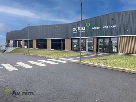 ref 1375-5et6 jeuxey - cellule commerciale 242 m² - a louer