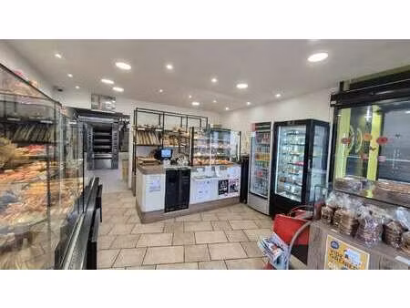 vente bureaux et commerces à crozon (29160) : à vendre / 180m² crozon