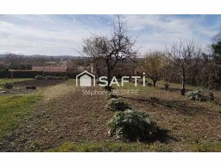 terrain viabilisé et clôturé de 563m²