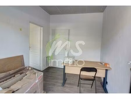 local professionnel de 26 m² - embrun