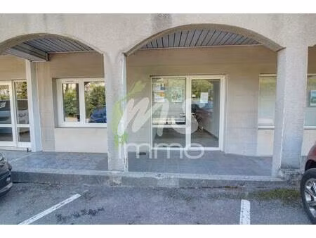 local professionnel de 52 m² - embrun