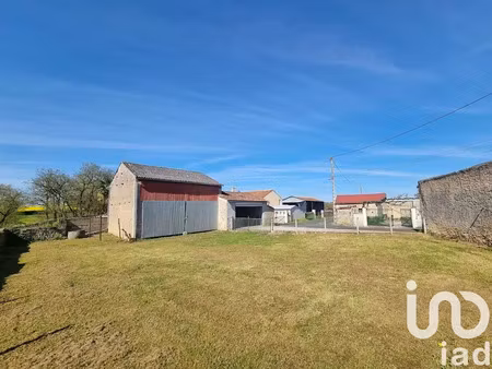vente maison 4 pièces 85 m² à thénezay (79390)  65 000 €