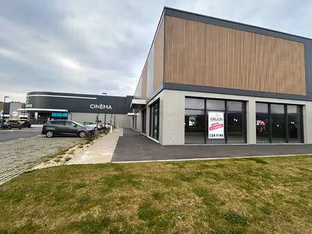 landerneau  zone cinéma  local commercial 319 m2