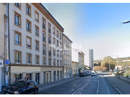 local commercial à oullins - a louer - 53 m²