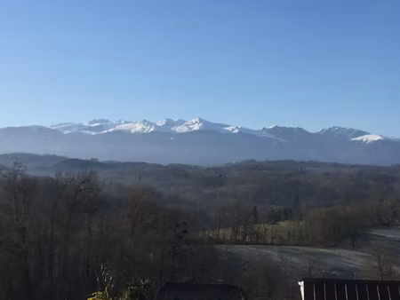 parcelle de terrain à bâtir  sur la commune de lasseube.