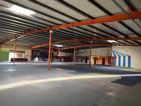 location local commercial 5 pièces