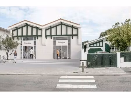 location local commercial 3 pièces