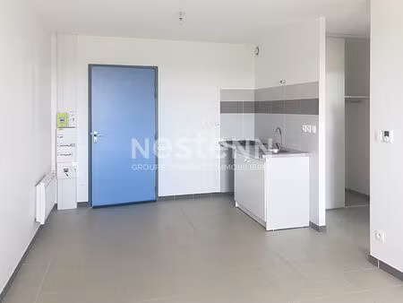 appartement t2 au 1er étage au coeur de grazac dans une charmante résidence  parking