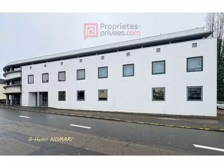 chateaubriant espaces bureaux 230 m2  5 places de parking