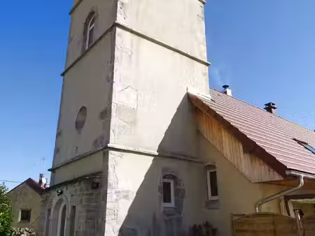 ancienne eglise rénovée  proche du lac de vouglans.
