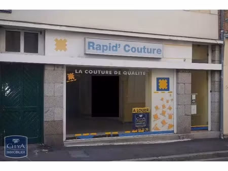 local commercial à louer 60 m² - laval (53) - 604€