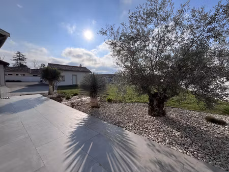 superbe maison avec dependance et garages pact