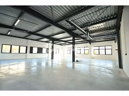 local d'activite a louer