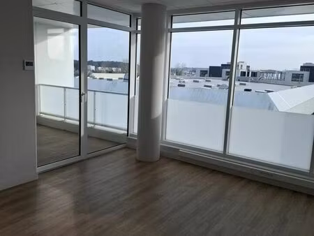 location bureau 134 m² à anglet (64600)