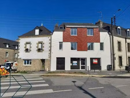 location commerce 180 m² à auray (56400)