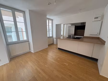 a louer - superbe 4 pieces - strasbourg petite france