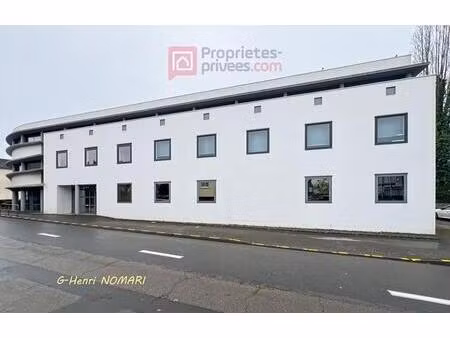 chateaubriant espaces bureaux 230 m2  5 places de parking