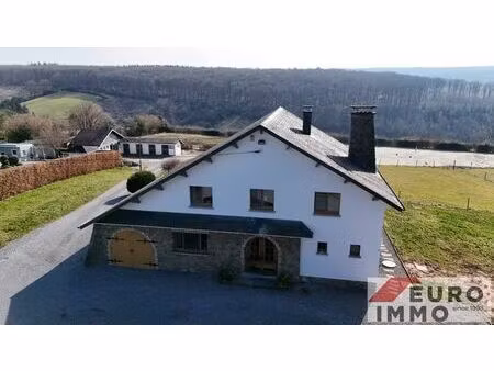 exklusive villa am waldrand