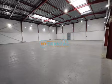 location local industriel 810 m² à créteil (94000)