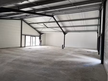 location local commercial 5 pièces