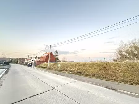 terrain à bâtir avec possibilité de construire 2 maisons