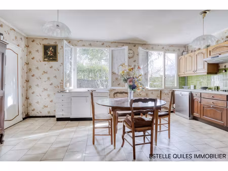 magny les hameaux cressely maison 115m2 env 4 chambres  garage.