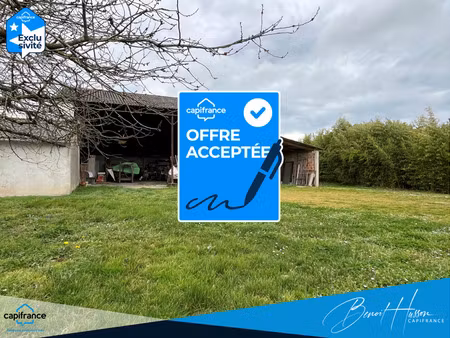 terrain de 1394m² avec hangar