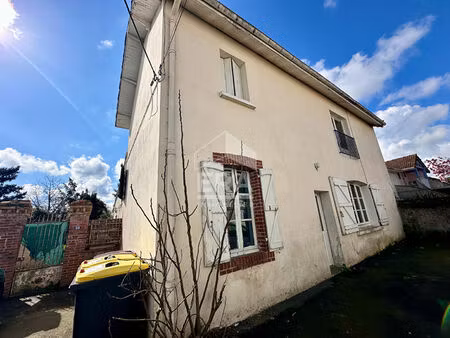 maison familiale à rénover dans une copropriété bénévole 131.27 m2