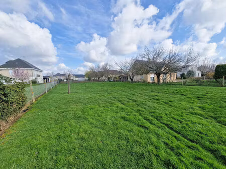 vente terrain  550.00m²  doué