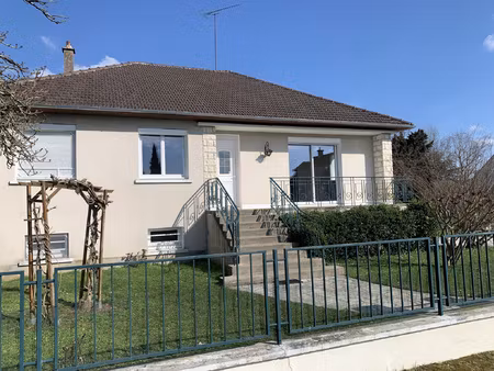 beau pavillon en bon etat t6 residence jules verne