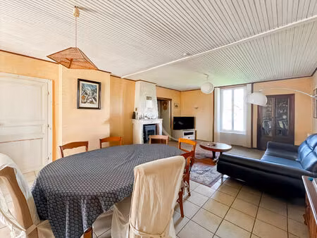 maison sainte radegonde des noyers - 6 pièce(s) - 145m²