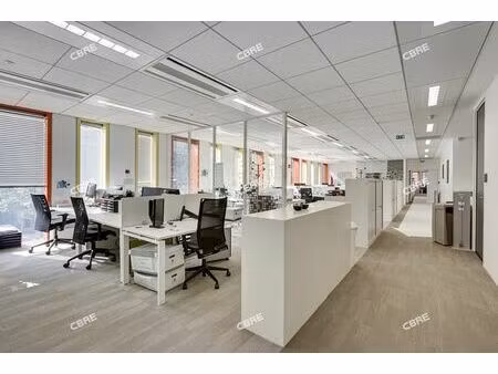 location bureau aubervilliers 450 m²