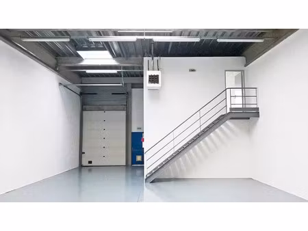 location local d'activités chambly 492 m²