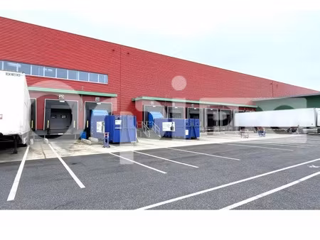 entrepôt logistique a louer