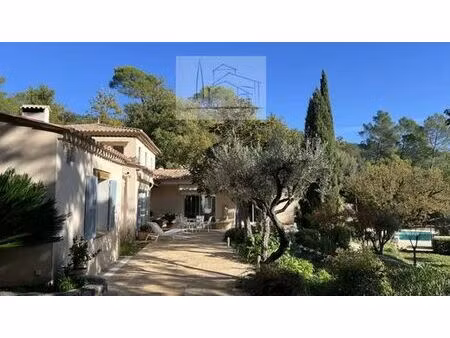 maison de luxe de 260 m2 en vente claviers  france