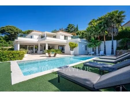 maison de luxe de 6 pièces en location à les issambres  france