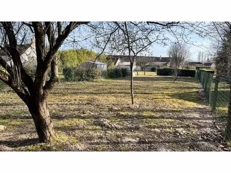 mont-près-chambord terrain à batir de 1079 m2