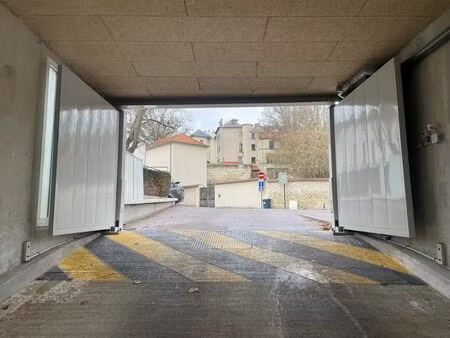 vente garage 13 m² saint-germain-en-laye (78100)